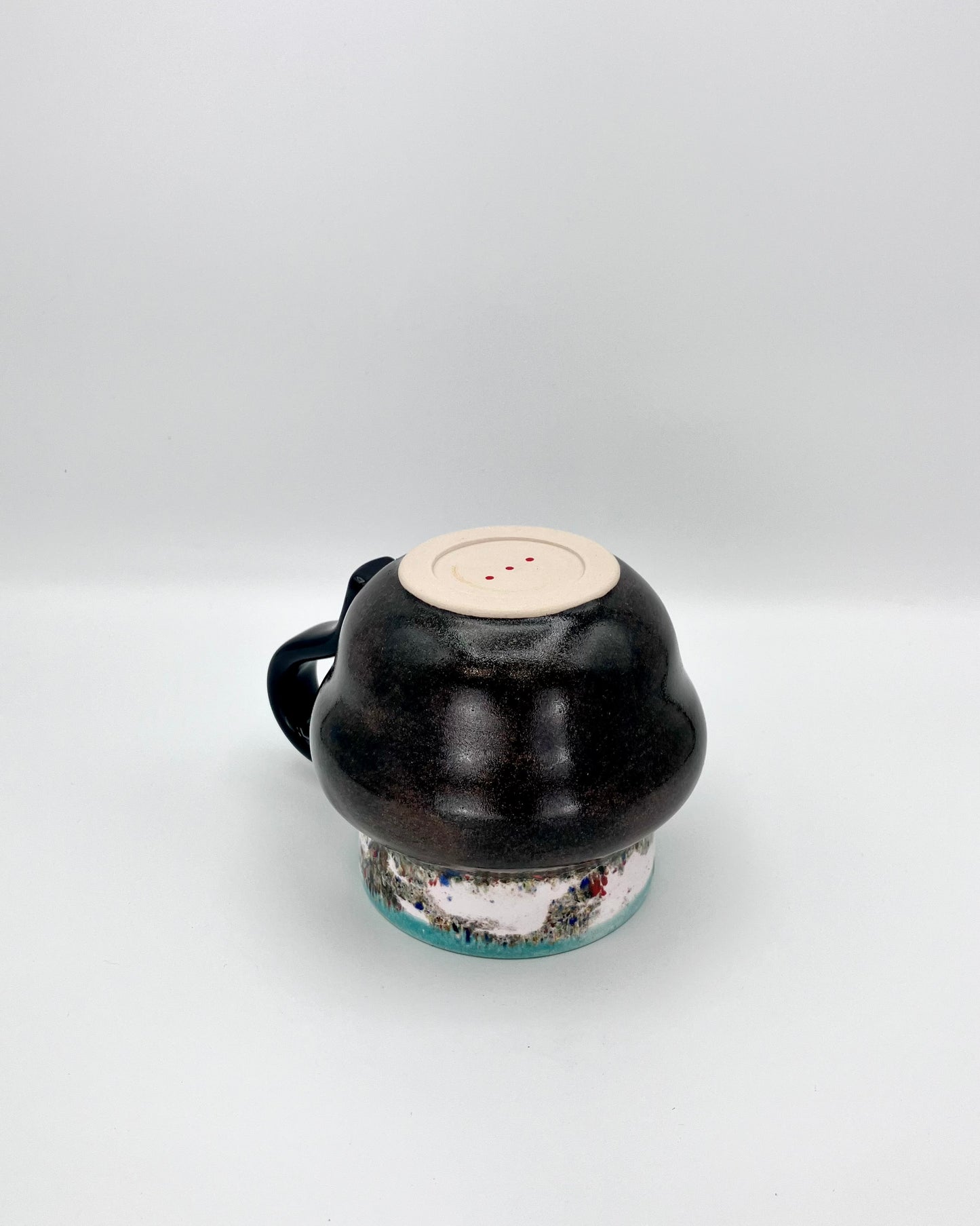 Tenmoku shoulder mug
