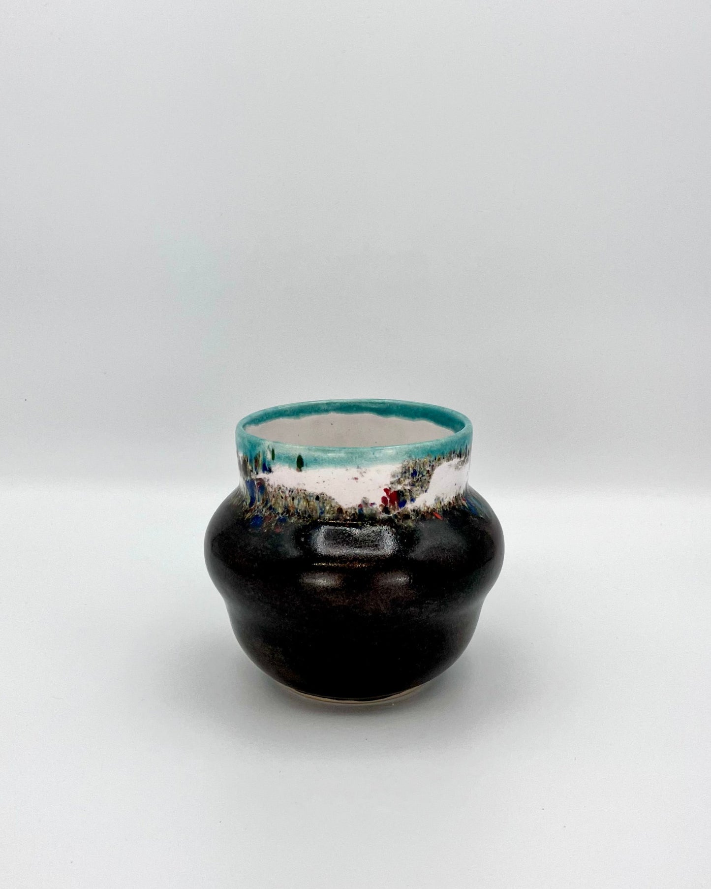 Tenmoku shoulder mug