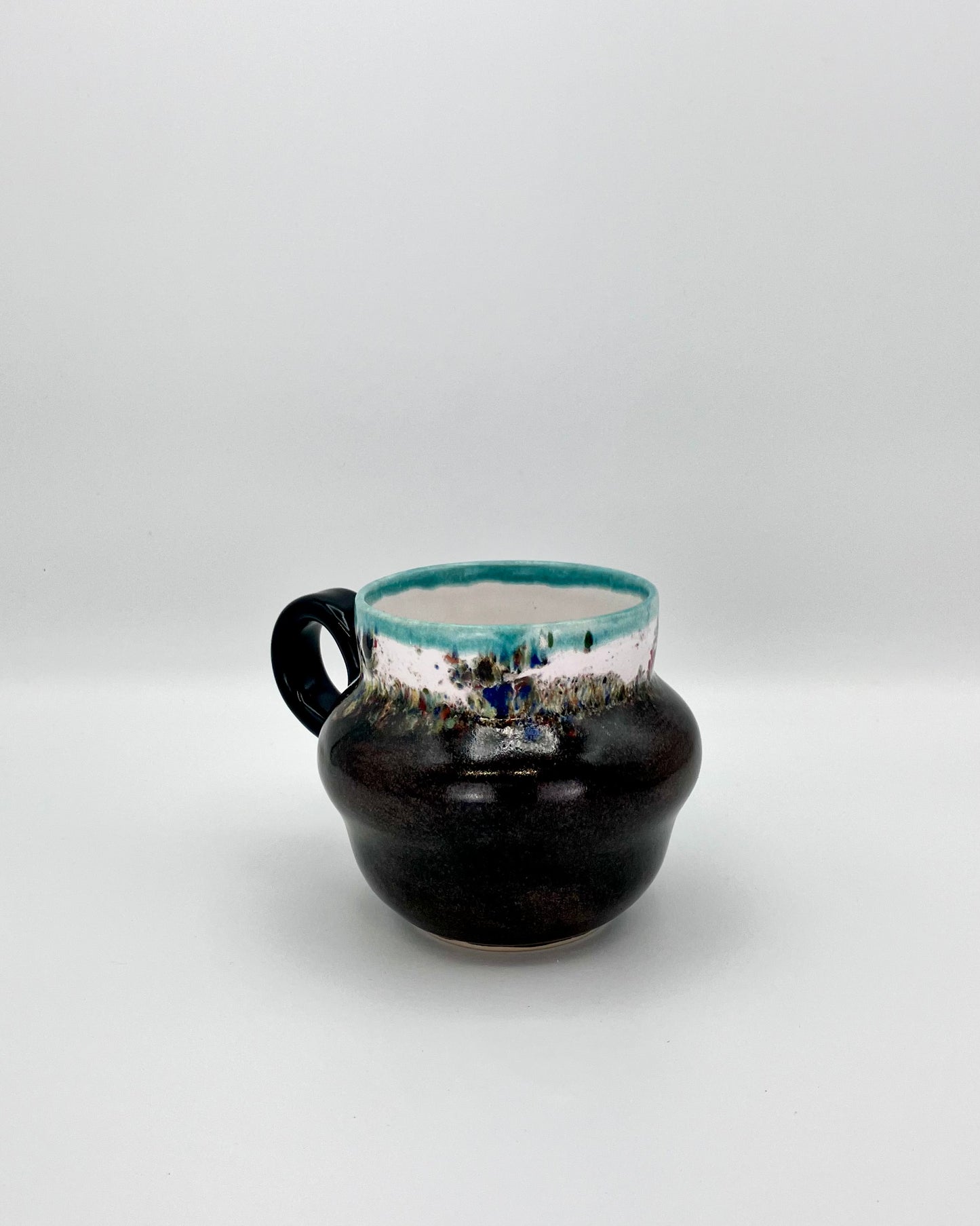 Tenmoku shoulder mug