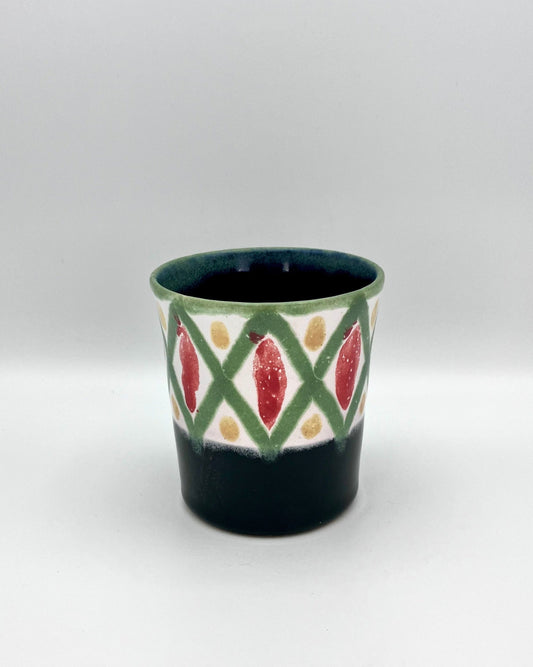 Trellis dot cup